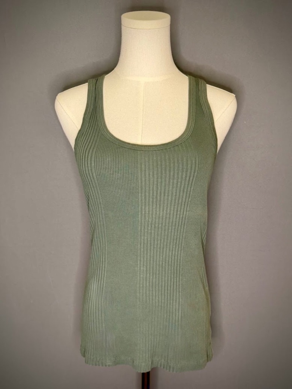 Aerie Sage Green Ribbed Racerback Tank Top Size Medium